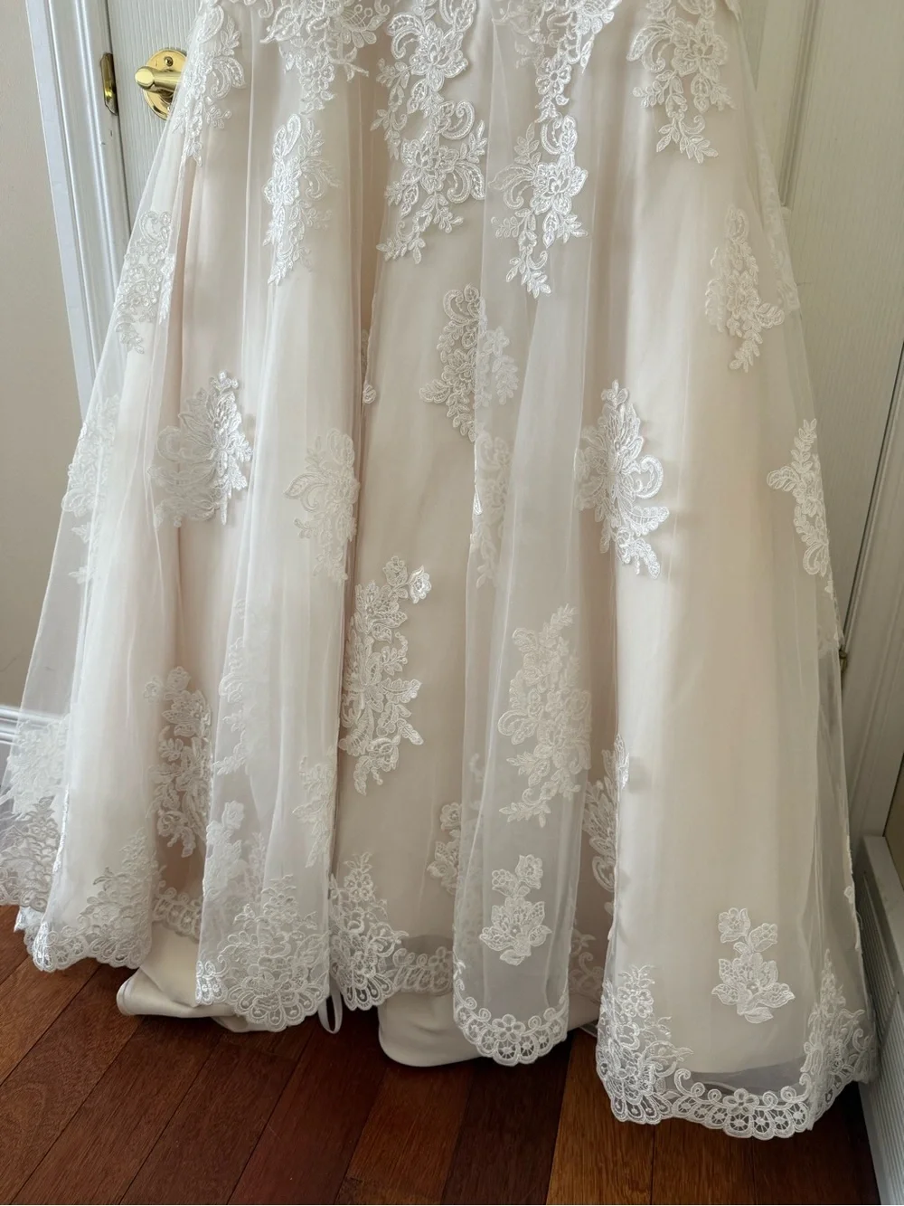 Madison Collection | Ivory Lace Tulle Wedding Gown Size 12 - Picture 5 of 15